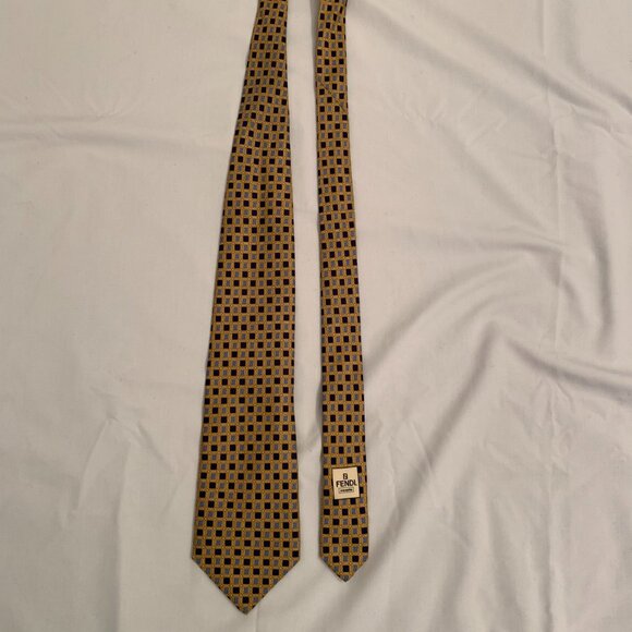 Fendi 100% silk tie - Picture 3 of 9
